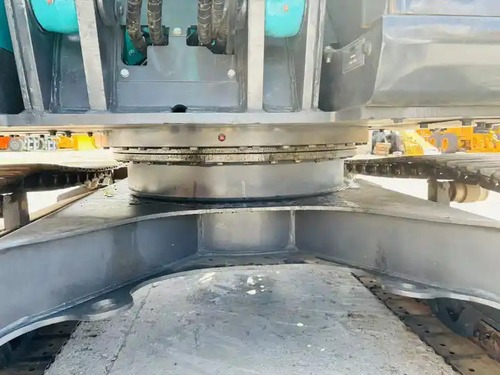 Escavadora de rastos High Quality Shorter-tail Hydraulic Excavator Kobelco Sk135sr Sk115sr Japan Surplus Backhoe Excavator Machine In Shanghai: foto 6