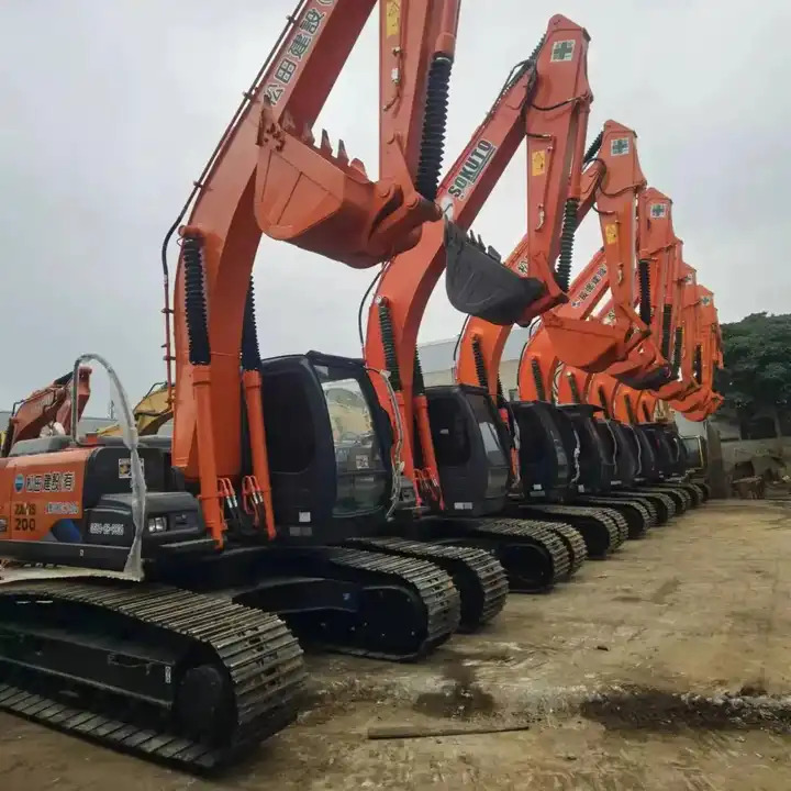 Japan Made Used Excavator Hitachi Ex200-1,Ex200 With Good Condition And Best Price Excavator Machine in Shanghai - Escavadora de rastos: foto 1 Japan Made Used Excavator Hitachi Ex200-1,Ex200 With Good Condition And Best Price Excavator Machine in Shanghai - Escavadora de rastos: foto 1