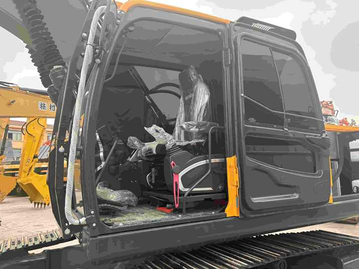 Less Hour 22 Tons Korea Original Used Hyundai 220LC-9S 225LC-9T Excavator for Sale - Escavadeira: foto 5 Less Hour 22 Tons Korea Original Used Hyundai 220LC-9S 225LC-9T Excavator for Sale - Escavadeira: foto 5