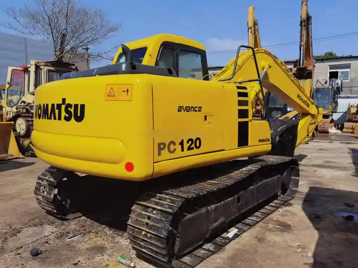 Original Well-Maintained Komatsu PC120-6 Used Excavator for Sale - Escavadora de rastos: foto 5 Original Well-Maintained Komatsu PC120-6 Used Excavator for Sale - Escavadora de rastos: foto 5