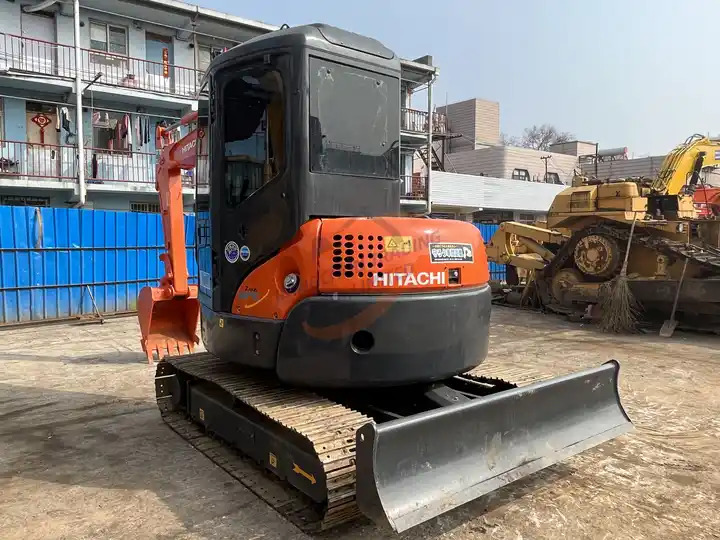 Second Hand excellent original mini excavator hitachi used ZX55 ZX60 ZX70 small used excavator made in Japan for sale - Escavadora de rastos: foto 4 Second Hand excellent original mini excavator hitachi used ZX55 ZX60 ZX70 small used excavator made in Japan for sale - Escavadora de rastos: foto 4