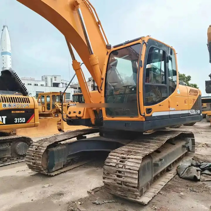 Second hand Crawler Original Hyundai Excavator R220L VS-9S 220LC 215LC for Sale Used Hyundai Excavator Hyundai - Escavadora de rastos: foto 1 Second hand Crawler Original Hyundai Excavator R220L VS-9S 220LC 215LC for Sale Used Hyundai Excavator Hyundai - Escavadora de rastos: foto 1