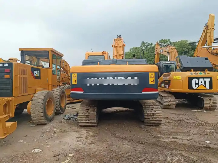 Second hand Crawler Original Hyundai Excavator R220L VS-9S 220LC 215LC for Sale Used Hyundai Excavator Hyundai - Escavadora de rastos: foto 3 Second hand Crawler Original Hyundai Excavator R220L VS-9S 220LC 215LC for Sale Used Hyundai Excavator Hyundai - Escavadora de rastos: foto 3