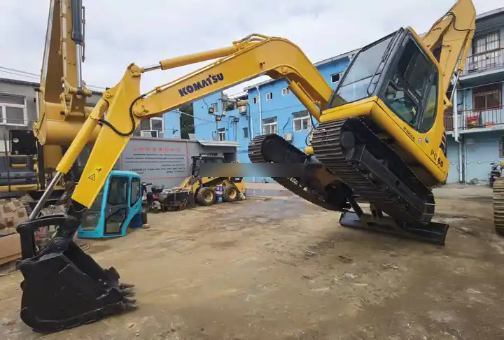 Second hand Komatsu PC60-7 excavator in good condition for sale - Escavadora de rastos: foto 3 Second hand Komatsu PC60-7 excavator in good condition for sale - Escavadora de rastos: foto 3