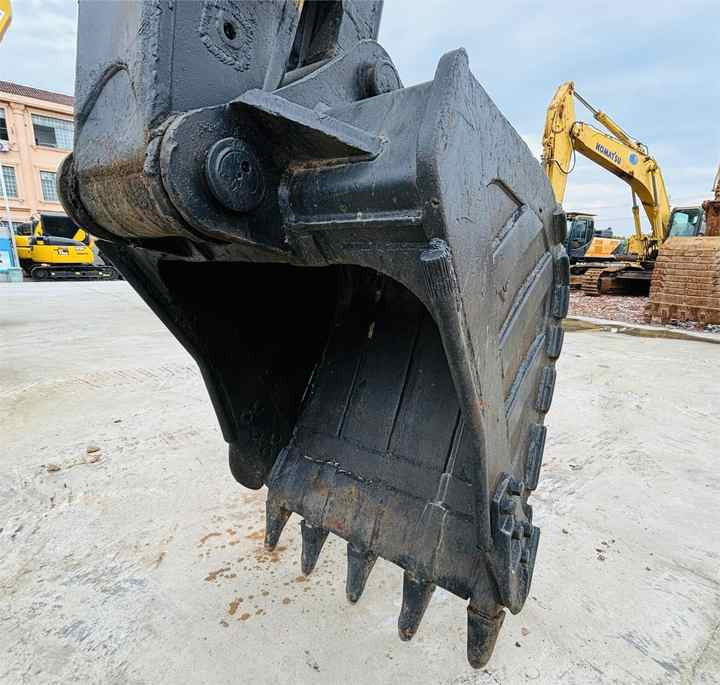 Escavadora de rastos Super Good Condition Japanese Made Used Cat 320b 320bl Hydraulic Tracked Excavator At Favorable Price In Shanghai: foto 6