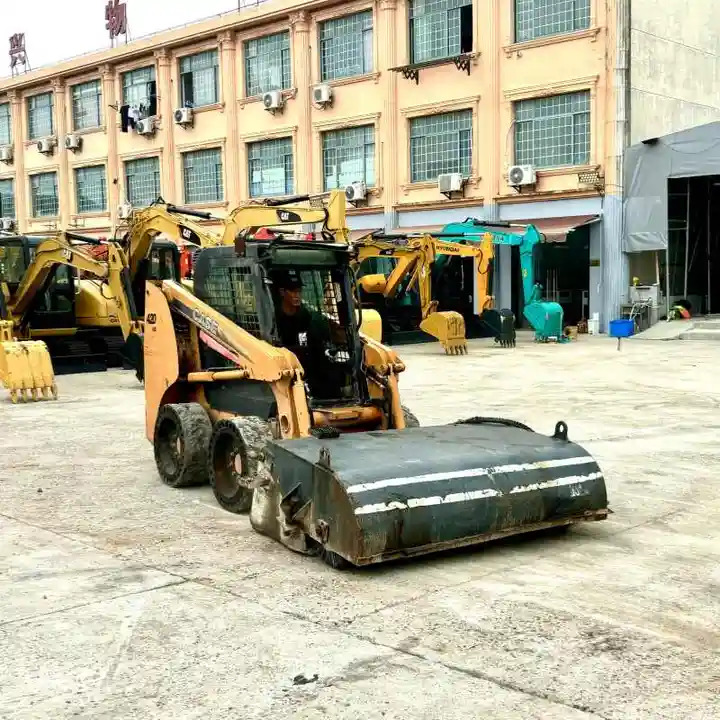 Used Case 420 Backhoe Loader Used Skid Steer Loader CASE 430 CASE 440 - Mini pá carregadora: foto 3 Used Case 420 Backhoe Loader Used Skid Steer Loader CASE 430 CASE 440 - Mini pá carregadora: foto 3