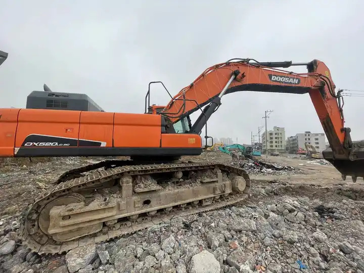 Used Doosan Excavator Doosan Excavator Dx520 Doosan Dx520lc Excavator - Escavadeira: foto 5 Used Doosan Excavator Doosan Excavator Dx520 Doosan Dx520lc Excavator - Escavadeira: foto 5