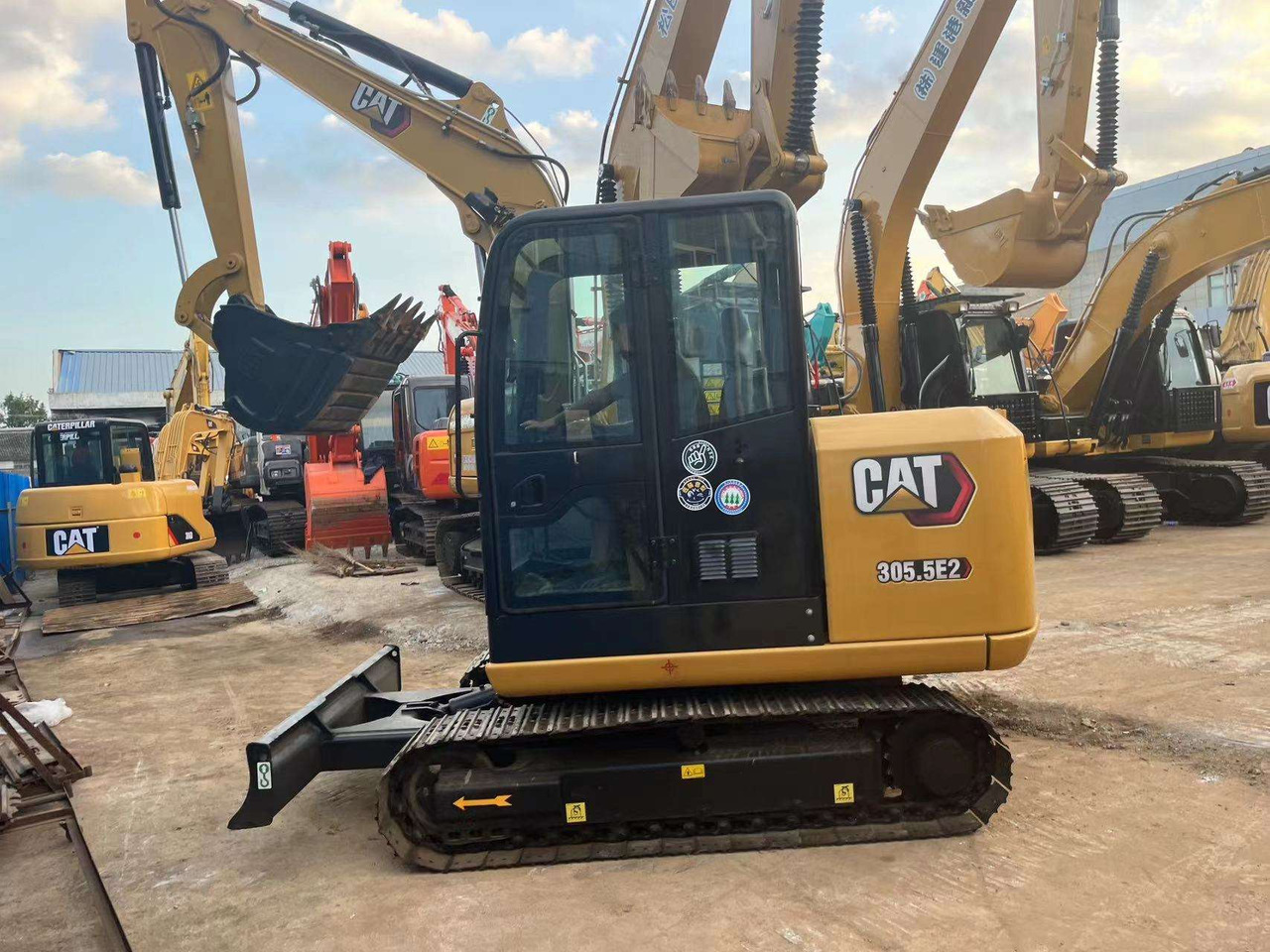 Escavadora de rastos Used construction machine 305.5E2 CAT excavator mini 5 tons excavator in good condition on sale: foto 6