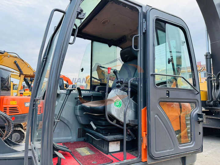 Used excavator doosan dx60 excavators earth-moving machinery doosan dx60 dx80 dx75 dx225 dh60 dh60-7for sale - Escavadora de rastos: foto 4 Used excavator doosan dx60 excavators earth-moving machinery doosan dx60 dx80 dx75 dx225 dh60 dh60-7for sale - Escavadora de rastos: foto 4