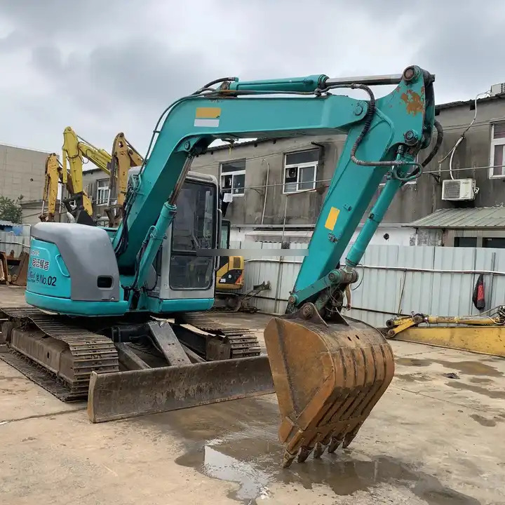 Used hydraulic Crawler Excavator Excavator Machine 7 Ton Kobelco SK75 Excavator good construction machinery for sale - Mini escavadeira: foto 1 Used hydraulic Crawler Excavator Excavator Machine 7 Ton Kobelco SK75 Excavator good construction machinery for sale - Mini escavadeira: foto 1