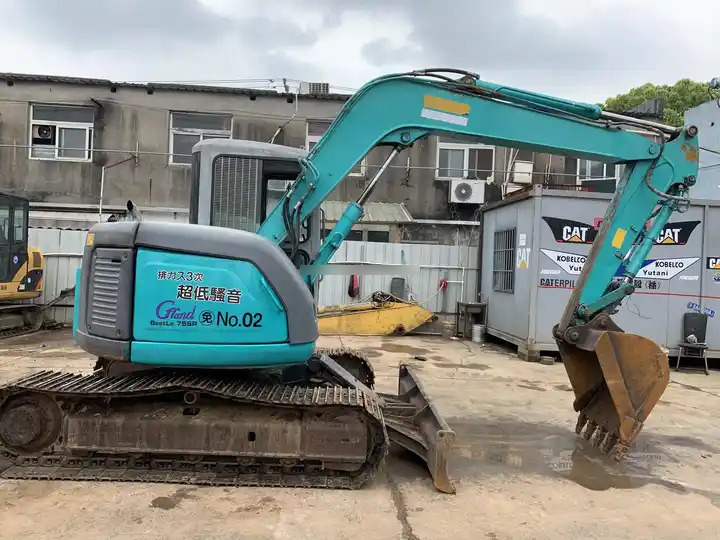 Used hydraulic Crawler Excavator Excavator Machine 7 Ton Kobelco SK75 Excavator good construction machinery for sale - Mini escavadeira: foto 5 Used hydraulic Crawler Excavator Excavator Machine 7 Ton Kobelco SK75 Excavator good construction machinery for sale - Mini escavadeira: foto 5
