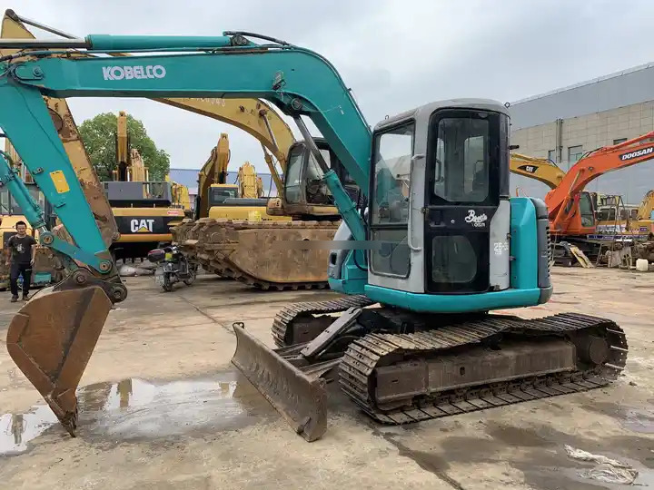 Used hydraulic Crawler Excavator Excavator Machine 7 Ton Kobelco SK75 Excavator good construction machinery for sale - Mini escavadeira: foto 2 Used hydraulic Crawler Excavator Excavator Machine 7 Ton Kobelco SK75 Excavator good construction machinery for sale - Mini escavadeira: foto 2