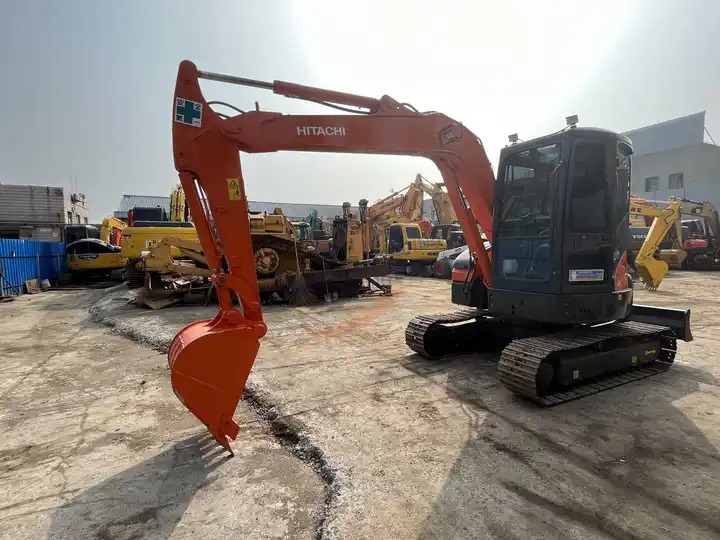 Used Excavator Hitachi Zaxis55ur good quality made in japan Hitachi ZX55ur crawler excavator - Escavadora de rastos: foto 2 Used Excavator Hitachi Zaxis55ur good quality made in japan Hitachi ZX55ur crawler excavator - Escavadora de rastos: foto 2