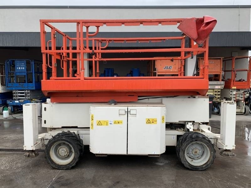 Genie GS-2669 - 10 m, 4x4, diesel - Plataforma de Tijera/ Plataforma de tesoura: foto 5 Genie GS-2669 - 10 m, 4x4, diesel - Plataforma de Tijera/ Plataforma de tesoura: foto 5