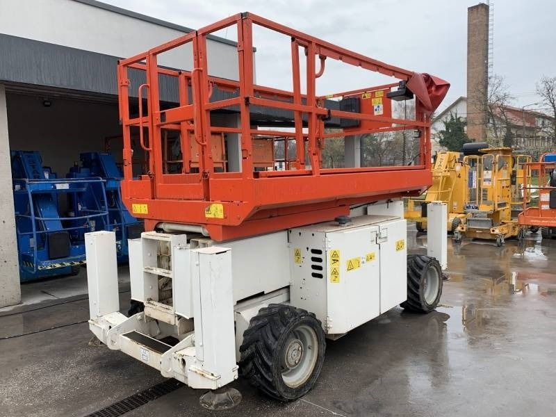 Genie GS-2669 - 10 m, 4x4, diesel - Plataforma de Tijera/ Plataforma de tesoura: foto 2 Genie GS-2669 - 10 m, 4x4, diesel - Plataforma de Tijera/ Plataforma de tesoura: foto 2