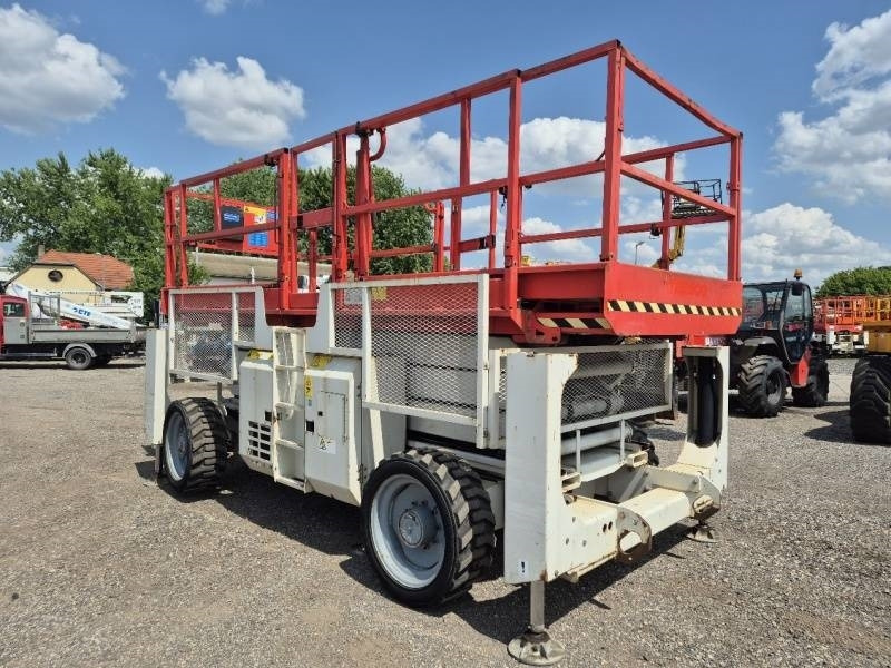 Genie GS3390 - 12,06 m - 4x4 - diesel - Plataforma de Tijera/ Plataforma de tesoura: foto 1 Genie GS3390 - 12,06 m - 4x4 - diesel - Plataforma de Tijera/ Plataforma de tesoura: foto 1