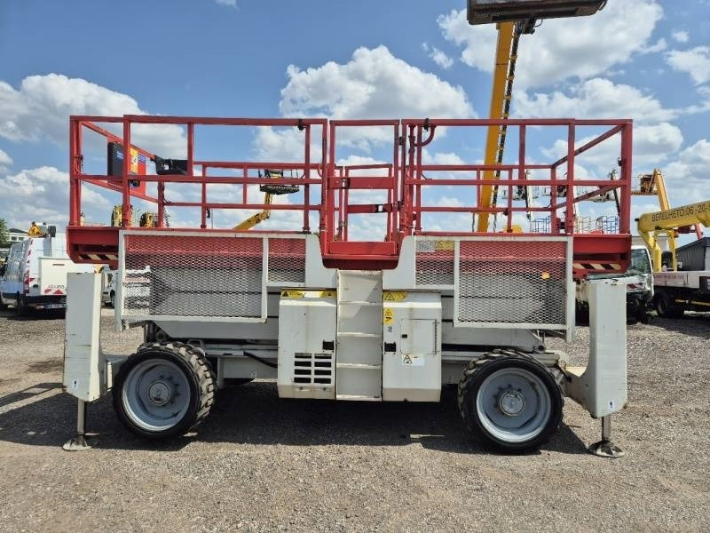 Genie GS3390 - 12,06 m - 4x4 - diesel - Plataforma de Tijera/ Plataforma de tesoura: foto 4 Genie GS3390 - 12,06 m - 4x4 - diesel - Plataforma de Tijera/ Plataforma de tesoura: foto 4