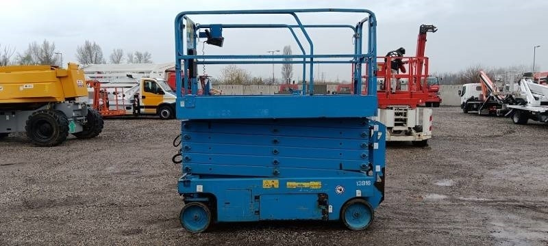 Genie GS4047 - 13,7m - electric - Plataforma de Tijera/ Plataforma de tesoura: foto 5 Genie GS4047 - 13,7m - electric - Plataforma de Tijera/ Plataforma de tesoura: foto 5
