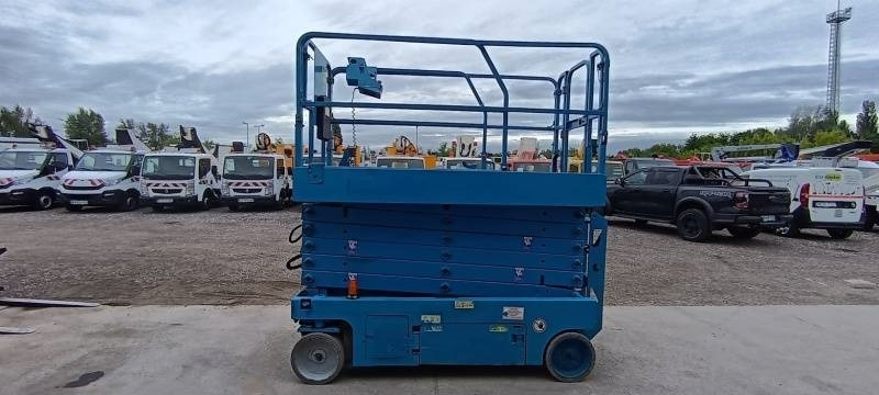 Genie GS4047 - 13,7m - electric - Plataforma de Tijera/ Plataforma de tesoura: foto 5 Genie GS4047 - 13,7m - electric - Plataforma de Tijera/ Plataforma de tesoura: foto 5