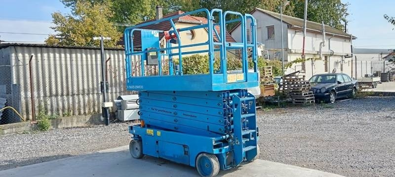 Genie GS4047 - 13,7m - electric - Plataforma de Tijera/ Plataforma de tesoura: foto 1 Genie GS4047 - 13,7m - electric - Plataforma de Tijera/ Plataforma de tesoura: foto 1