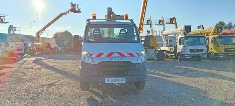 Iveco Daily Multitel 160 ALU DS - 16m - Caminhão com plataforma aérea: foto 3 Iveco Daily Multitel 160 ALU DS - 16m - Caminhão com plataforma aérea: foto 3