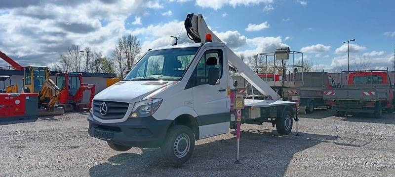 Mercedes-Benz Sprinter GSR B180T - 17,8m - 300 kg - Caminhão com plataforma aérea: foto 2 Mercedes-Benz Sprinter GSR B180T - 17,8m - 300 kg - Caminhão com plataforma aérea: foto 2