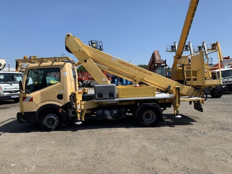 Nissan Cabstar Ruthmann-Steiger TB220 - 22,1m - 200 kg - Caminhão com plataforma aérea: foto 5 Nissan Cabstar Ruthmann-Steiger TB220 - 22,1m - 200 kg - Caminhão com plataforma aérea: foto 5