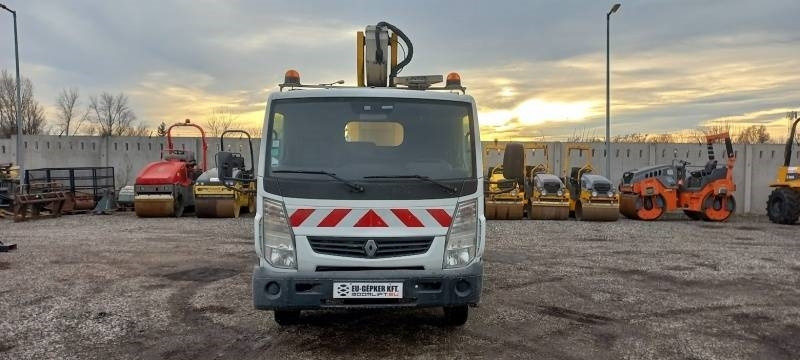 Renault Maxity Multitel MT202DS - 20m - 200 kg - Caminhão com plataforma aérea: foto 3 Renault Maxity Multitel MT202DS - 20m - 200 kg - Caminhão com plataforma aérea: foto 3
