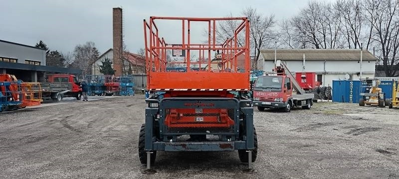SkyJack SJ8831 - 11,27 m - 4x4 - Plataforma de Tijera/ Plataforma de tesoura: foto 3 SkyJack SJ8831 - 11,27 m - 4x4 - Plataforma de Tijera/ Plataforma de tesoura: foto 3