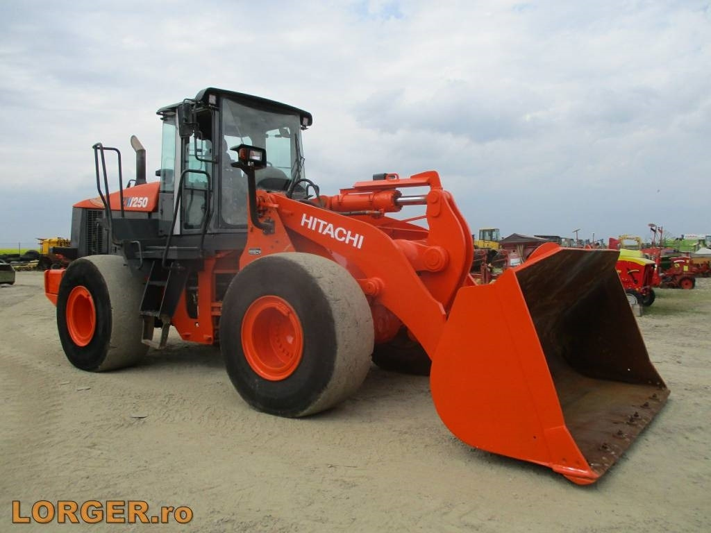 Hitachi ZW 250 - Pá carregadora de rodas: foto 4 Hitachi ZW 250 - Pá carregadora de rodas: foto 4