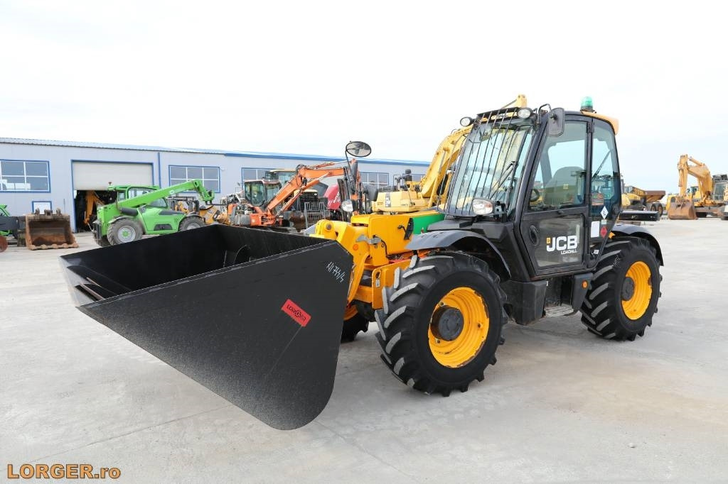 JCB 531-70 - Empilhador telescópico: foto 1 JCB 531-70 - Empilhador telescópico: foto 1