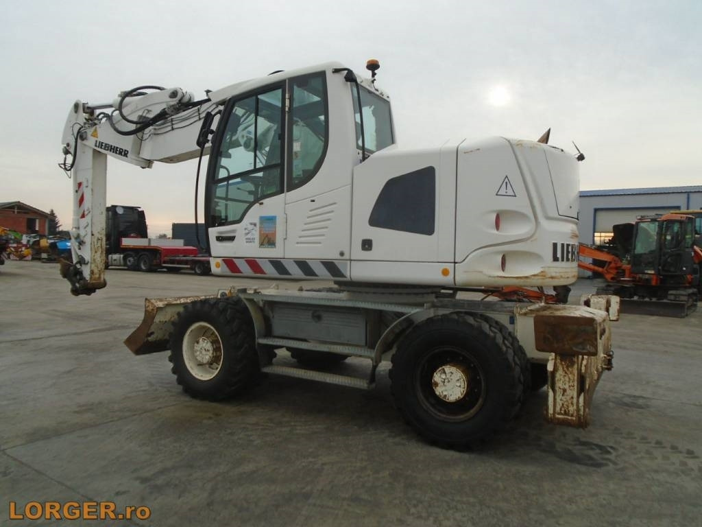 Liebherr A 918 Compact - Escavadeira de rodas: foto 2 Liebherr A 918 Compact - Escavadeira de rodas: foto 2