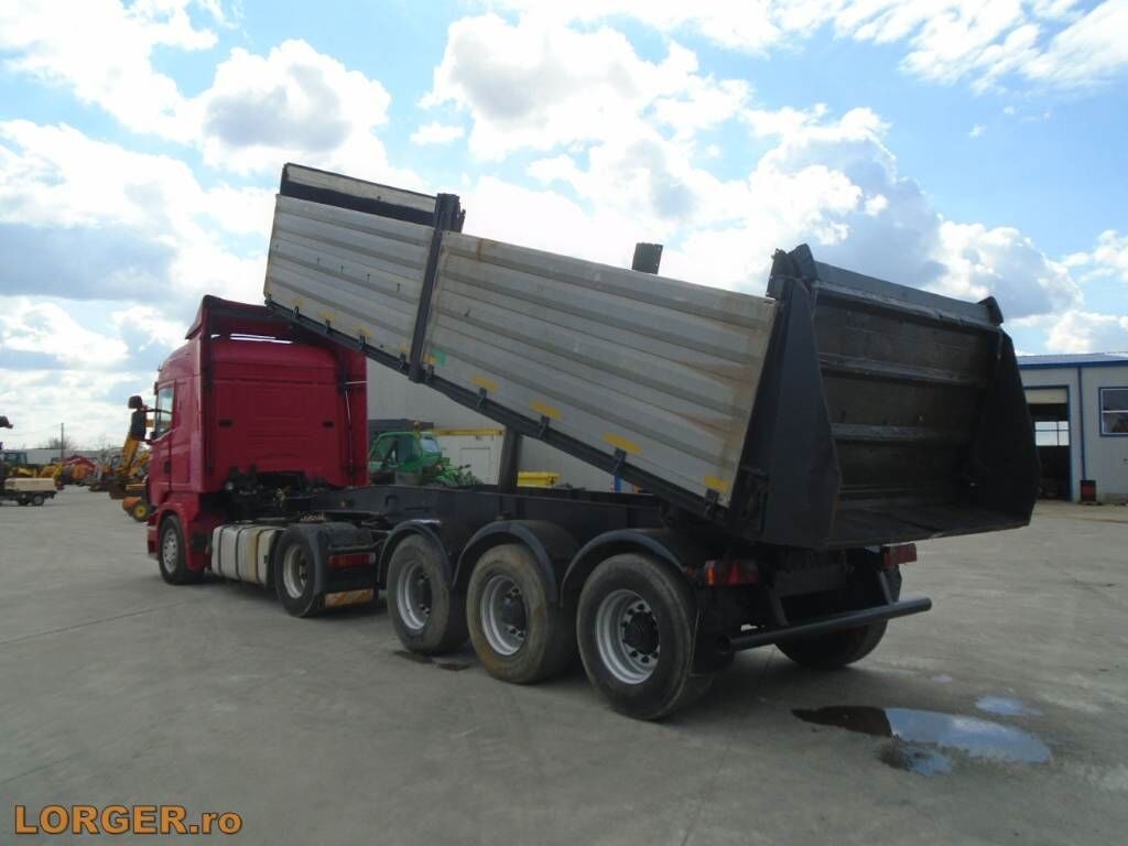 Schwarzmuller R420 Schwarzmuller R420 - Reboque furgão: foto 1 Schwarzmuller R420 Schwarzmuller R420 - Reboque furgão: foto 1