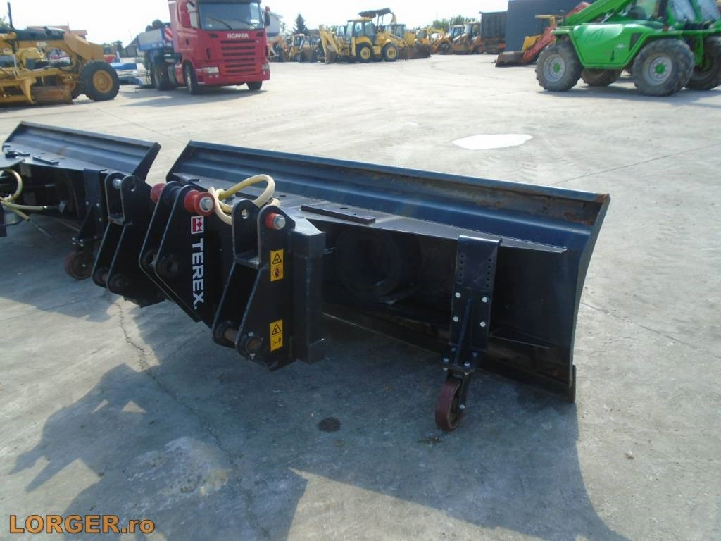 Terex 2640MM - Lâmina limpa-neves: foto 1 Terex 2640MM - Lâmina limpa-neves: foto 1