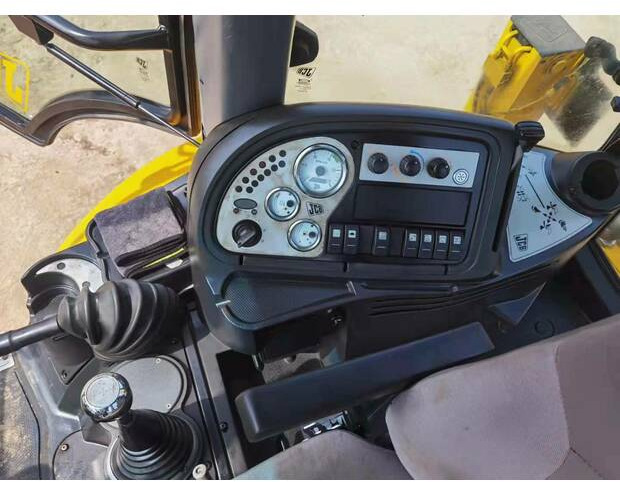 Retroescavadeira 2022 JCB 4CX: foto 9