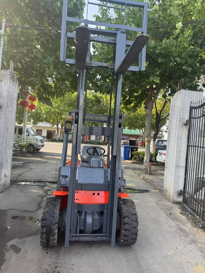 Empilhador novo HELI 3tons: foto 6
