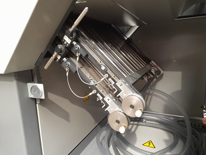 Horizon AFC-544 AKT | folder | 4 + knife + 2 | 2001 | 25 mio - Máquina de dobrar papel: foto 4 Horizon AFC-544 AKT | folder | 4 + knife + 2 | 2001 | 25 mio - Máquina de dobrar papel: foto 4