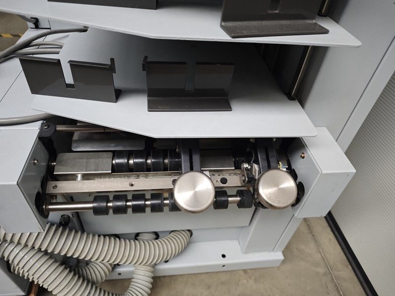 Horizon VAC-100 c | collator | 10 stations | 2008 | 33.2 mio - Máquina de impressão: foto 5 Horizon VAC-100 c | collator | 10 stations | 2008 | 33.2 mio - Máquina de impressão: foto 5