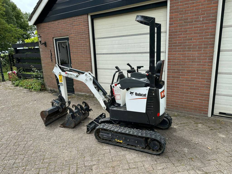 Bobcat E 10z - Mini escavadeira: foto 3 Bobcat E 10z - Mini escavadeira: foto 3