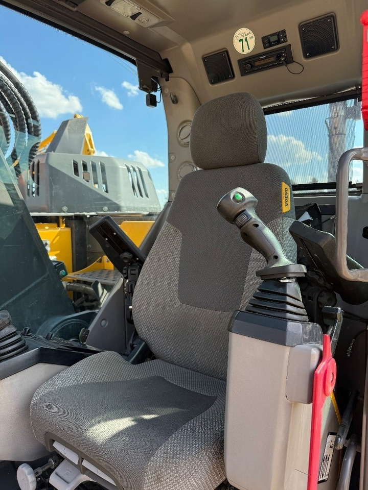 Escavadora de rastos Volvo ECR 235 EL: foto 31