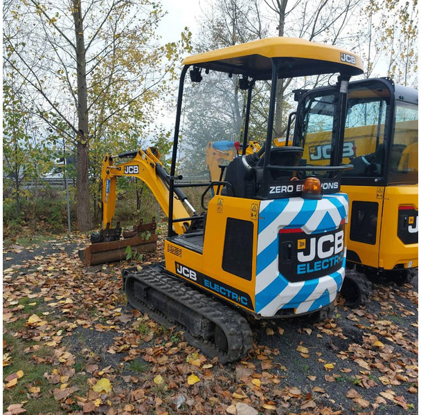 JCB 19 C-IE - Mini escavadeira: foto 3 JCB 19 C-IE - Mini escavadeira: foto 3