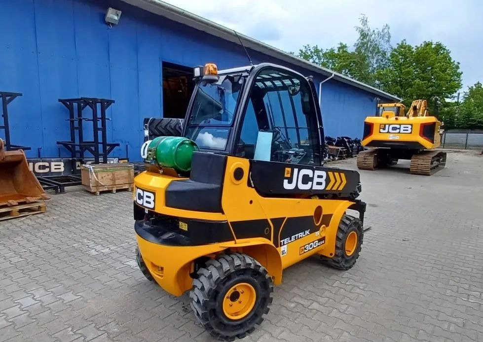 JCB TLT 30-20G 4x4 - Empilhador a gás, Empilhador telescópico: foto 4 JCB TLT 30-20G 4x4 - Empilhador a gás, Empilhador telescópico: foto 4