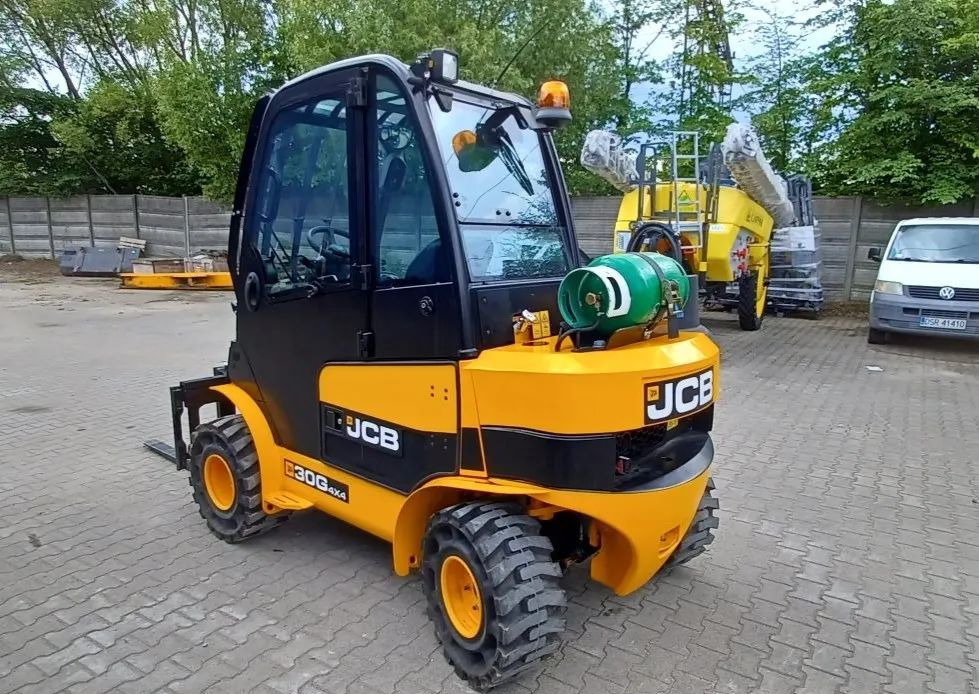 JCB TLT 30-20G 4x4 - Empilhador a gás, Empilhador telescópico: foto 5 JCB TLT 30-20G 4x4 - Empilhador a gás, Empilhador telescópico: foto 5