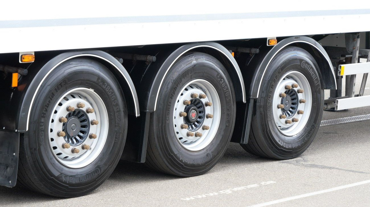 Semi-reboque furgão EKERI T3-A /SEITLICHE TÜREN /FALTWAND 2700 mm: foto 12 Semi-reboque furgão EKERI T3-A /SEITLICHE TÜREN /FALTWAND 2700 mm: foto 12