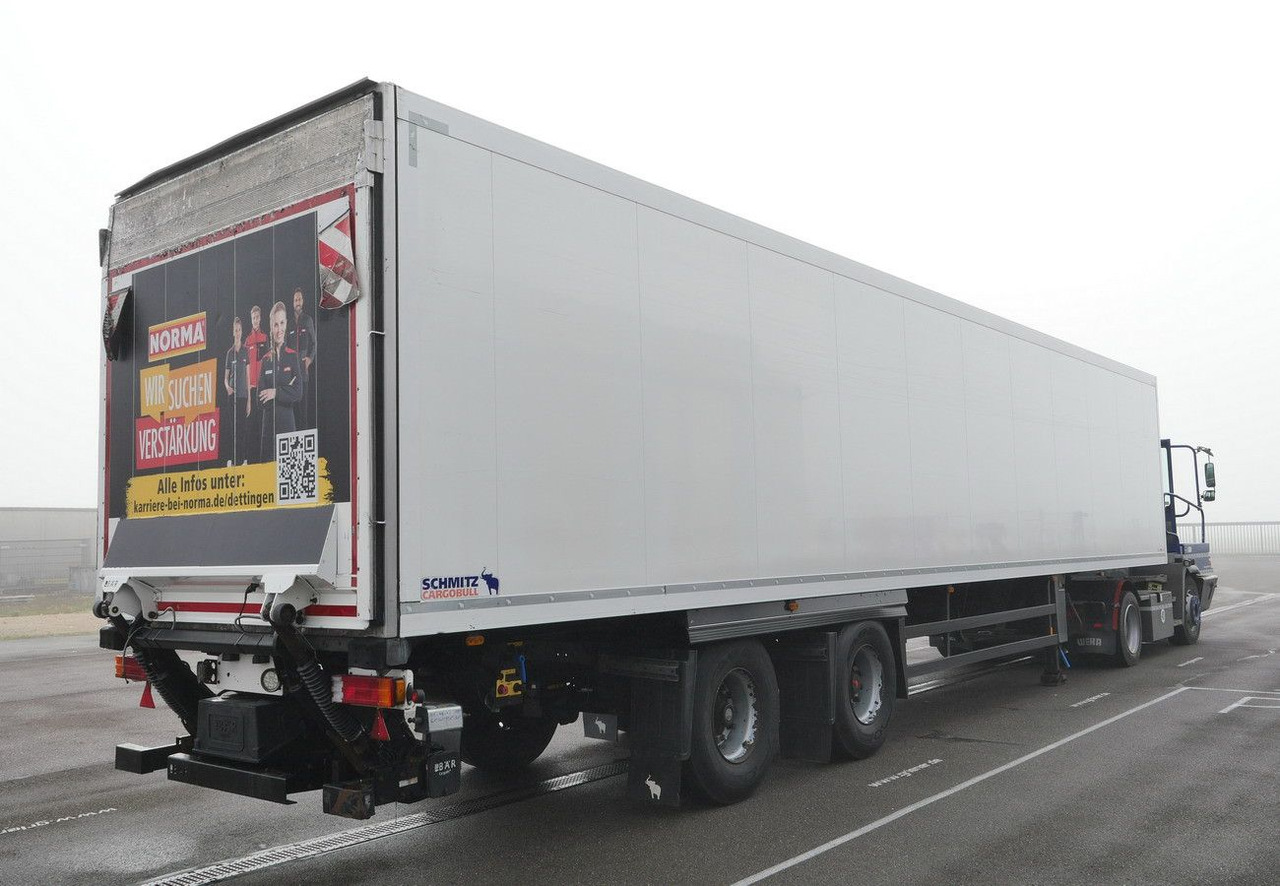 Schmitz Cargobull SKO 20 / LZG LENKACHSE /TK SLX / LBW 2000 kg - Semi-reboque furgão: foto 4 Schmitz Cargobull SKO 20 / LZG LENKACHSE /TK SLX / LBW 2000 kg - Semi-reboque furgão: foto 4