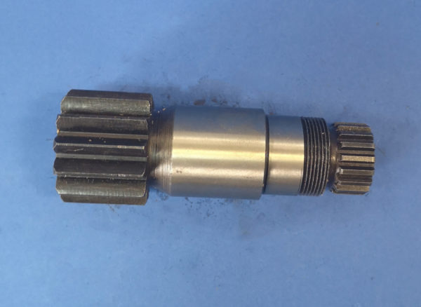 010180A, 5712662240 Wałek silnika obrotu Terex TC20, Schaeff HR2.0 - Motor de giro para Máquina de construção: foto 2 010180A, 5712662240 Wałek silnika obrotu Terex TC20, Schaeff HR2.0 - Motor de giro para Máquina de construção: foto 2