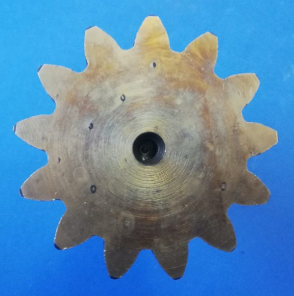 010440A Wałek silnika obrotu Yanmar YB151U - Motor de giro para Máquina de construção: foto 5 010440A Wałek silnika obrotu Yanmar YB151U - Motor de giro para Máquina de construção: foto 5