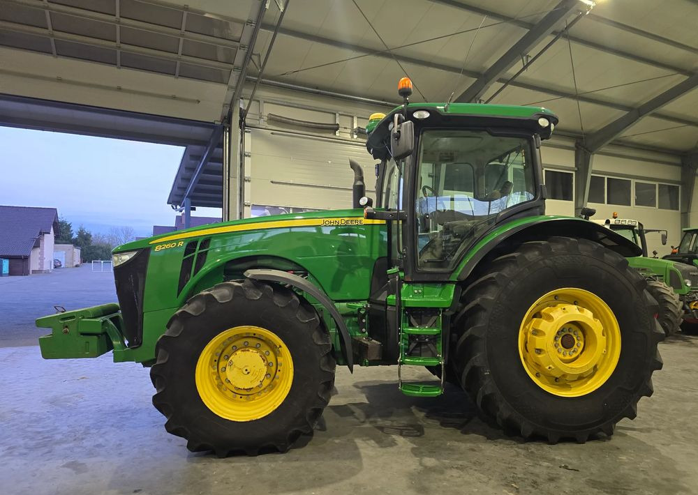 John Deere 8260R - Trator: foto 4 John Deere 8260R - Trator: foto 4