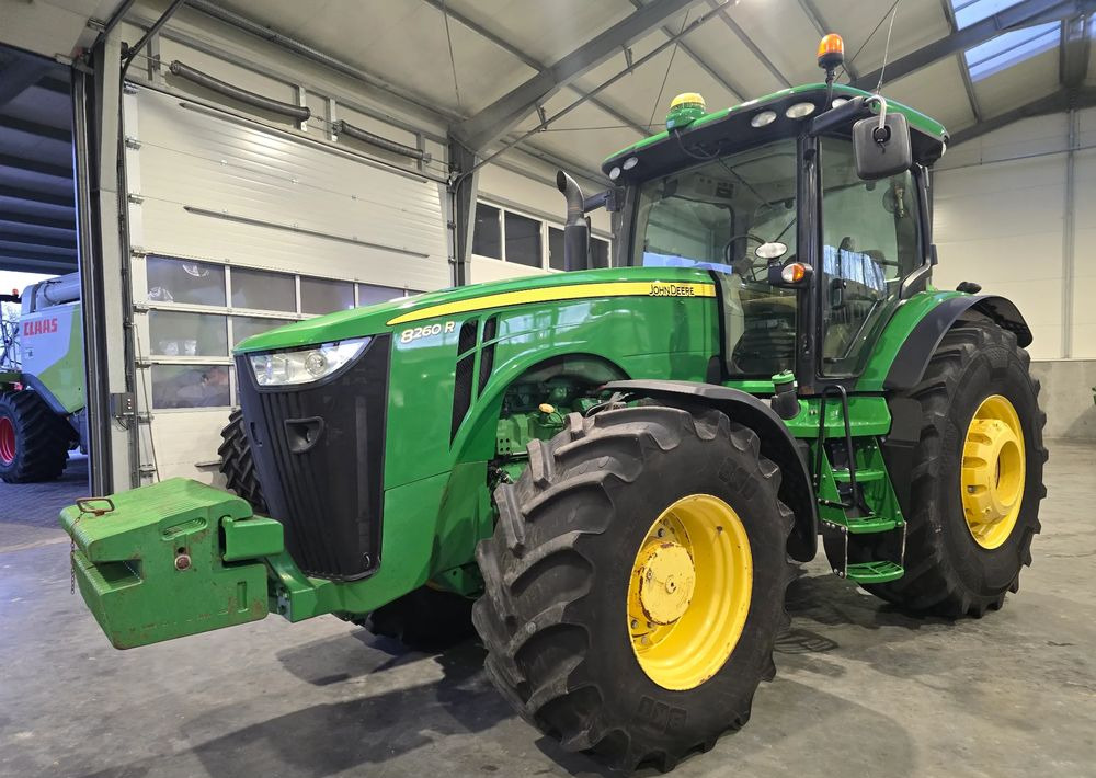 John Deere 8260R - Trator: foto 1 John Deere 8260R - Trator: foto 1