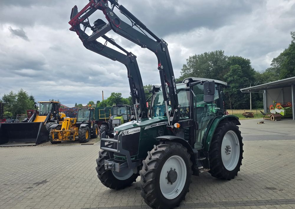 Massey Ferguson 4708 - Trator: foto 4 Massey Ferguson 4708 - Trator: foto 4